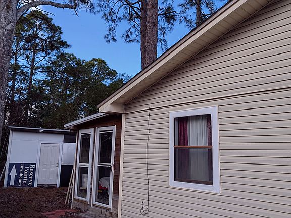3rd image of 221 Ajax Dr NW