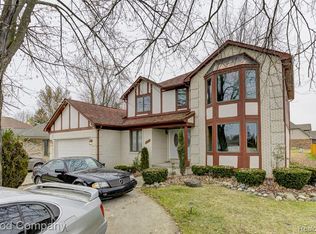 38092 Westchester Rd, Sterling Heights, MI 48310