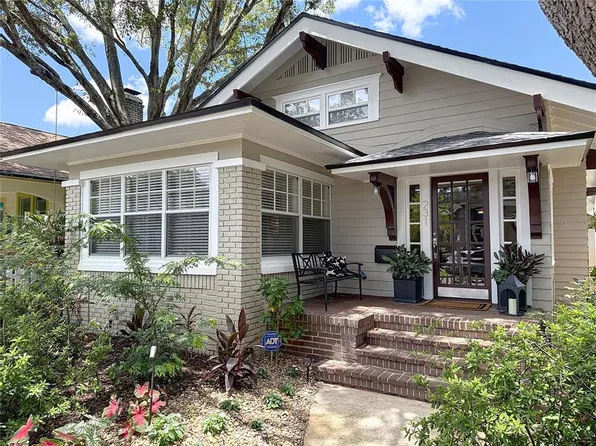 231 15th Ave NE, Saint Petersburg, FL 33704