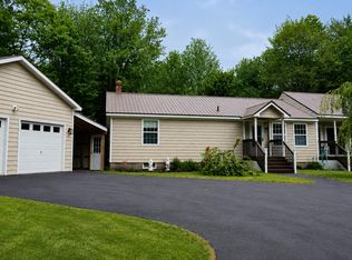 694 River Rd, Leeds, ME 04263