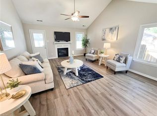 728 Bloom Ave, Chesapeake, VA 23325