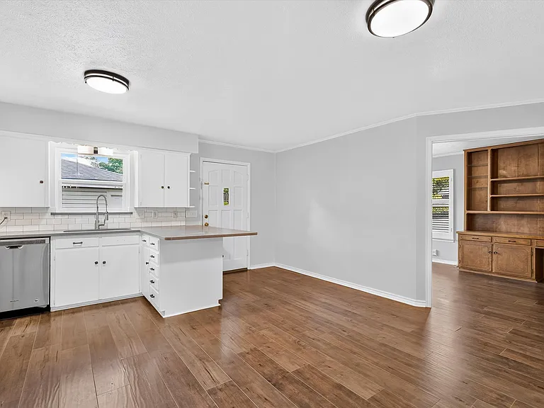 11143 Joymeadow Dr — Photo 35