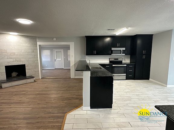 3rd image of 4900 La Ventana Cir