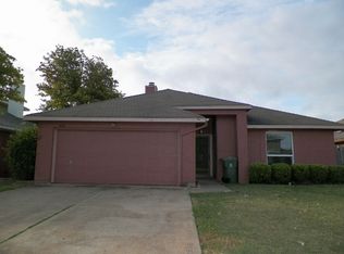 502 Sea Rim Dr, Arlington, TX 76018