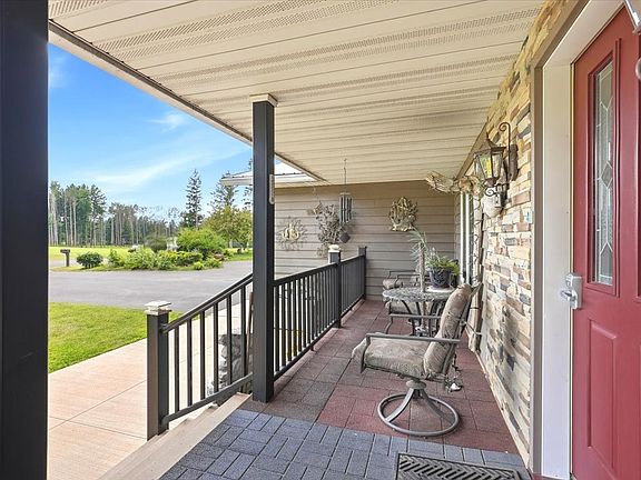 4th image of W744 Golfview Drive