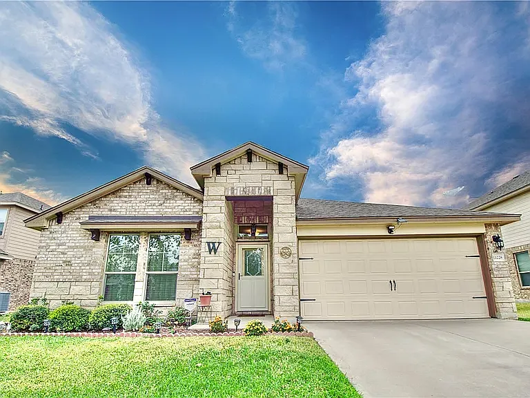 3 bed, 1554 sqft, $1,850 — Photo 4