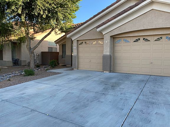 2nd image of 14681 W Saint Moritz Ln