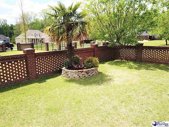 5th image of 404 Trailwood Dr