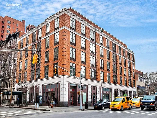 Rented by Sotheby's International Realty | media 22