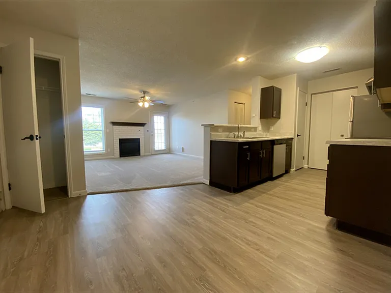 850 sqft dining