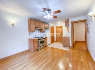 61 Anderson St APT 7, Boston, MA 02114