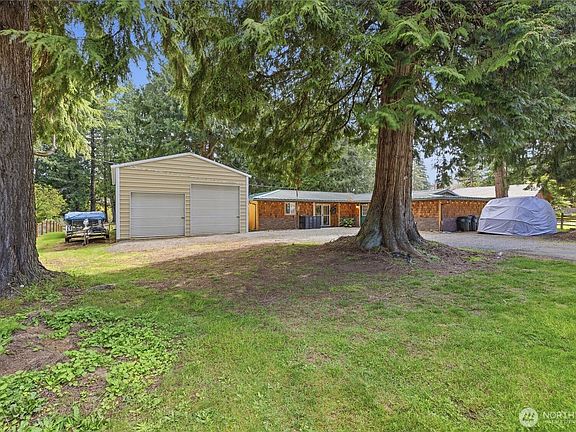 2nd image of 2366 Yew Street Road