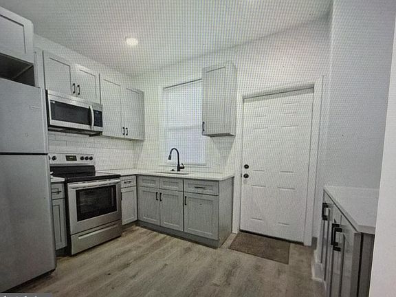5th image of 1632 S Ithan St