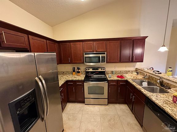 5th image of 8781 Bradfield Dr