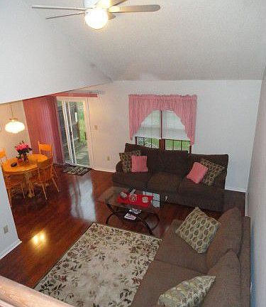 3rd image of 3020 Squire Blvd