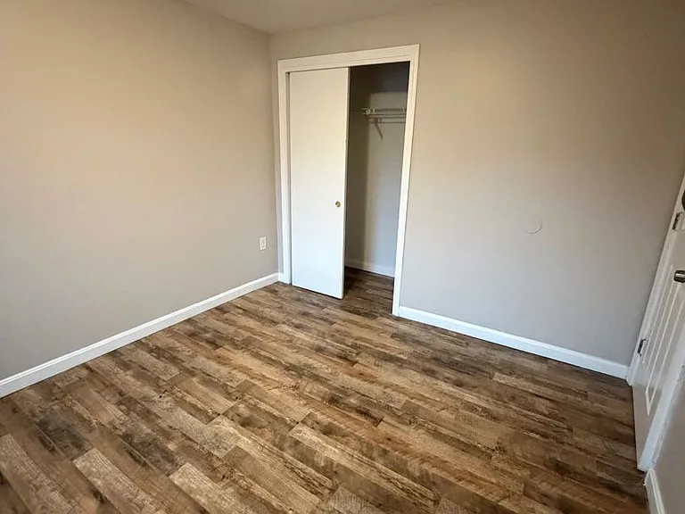 1710 N Main St — Photo 9