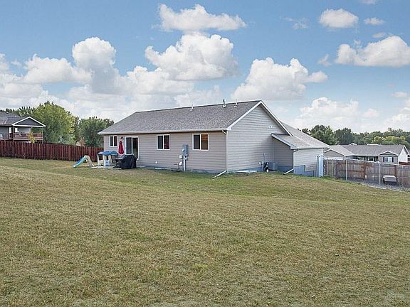 4th image of 1165 Maxer Dr