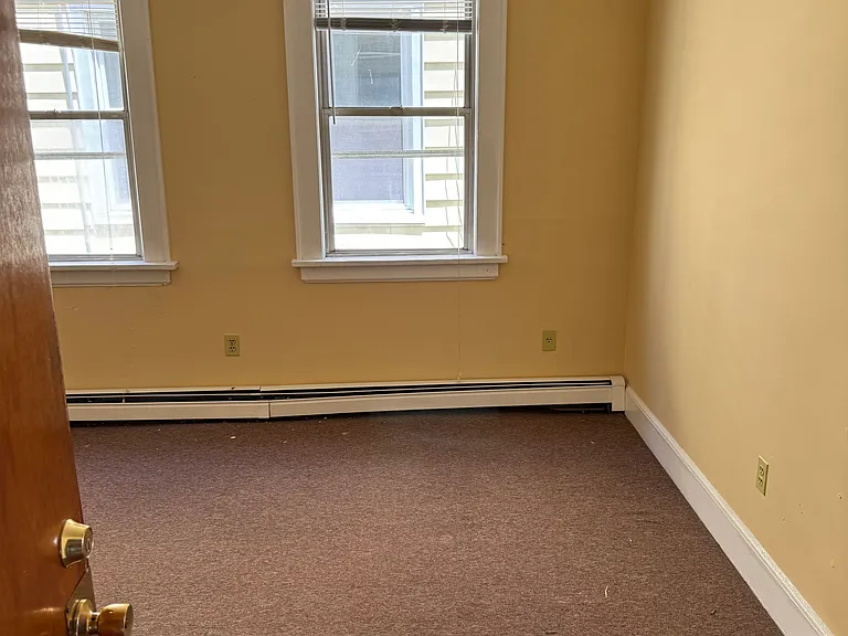 171 Highland Ave #2 — Photo 2