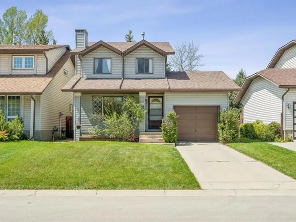 47 E Cedargrove Way SW, Calgary, AB T2W 4V1