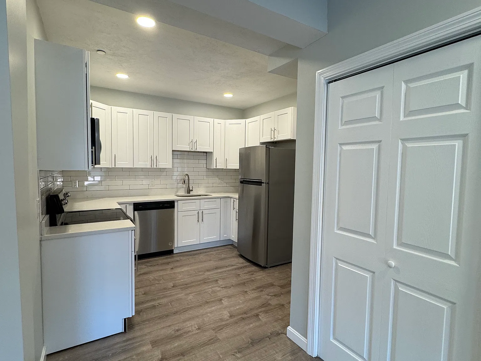 1 bed, $1,800 — Photo 2