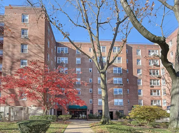 27-10 Parsons Boulevard #6H, Flushing, NY 11354