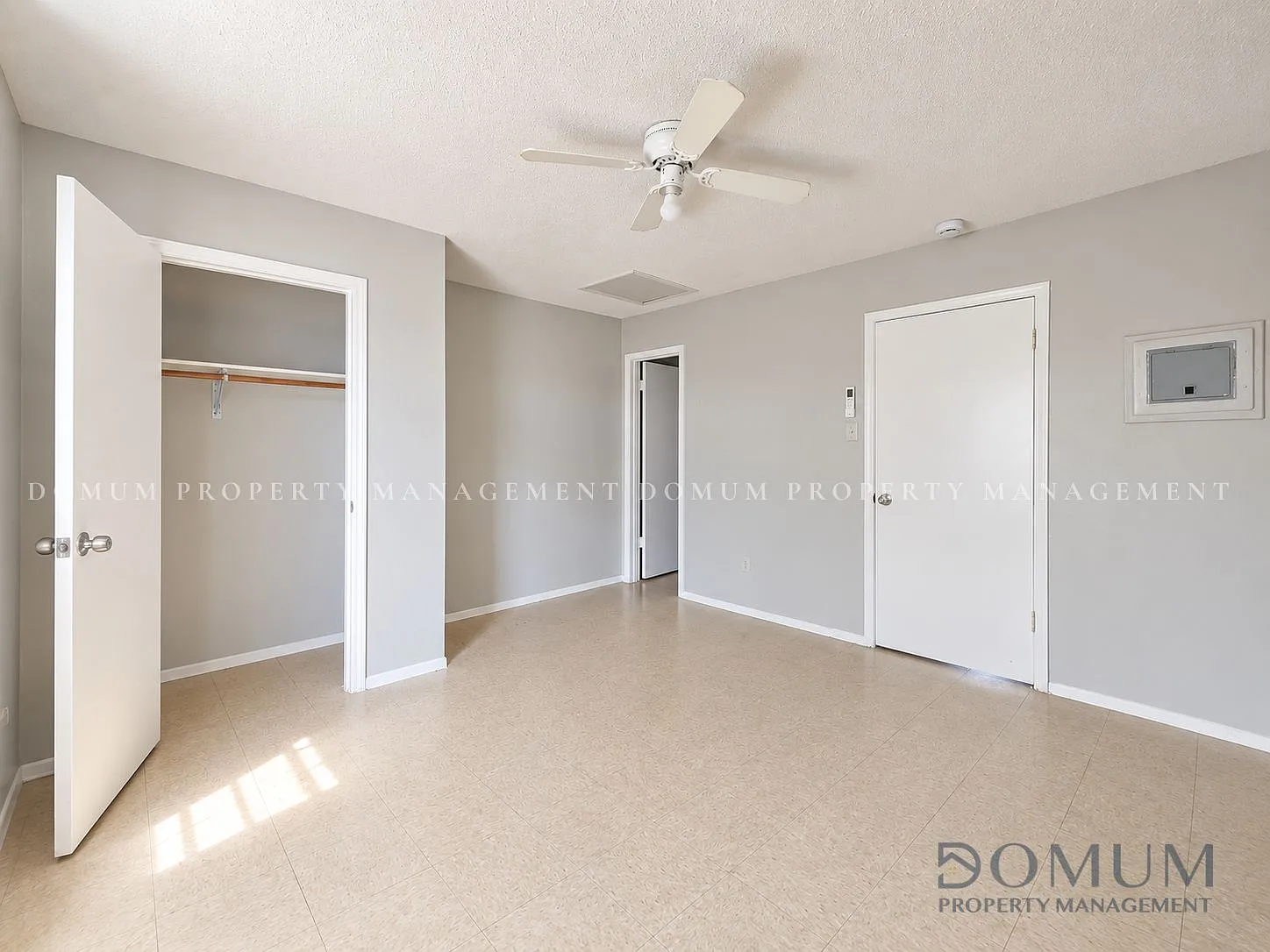 102 South Holland Avenue - F — Photo 3