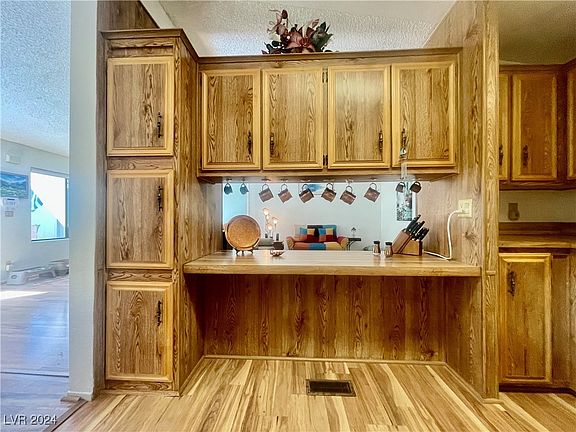 3rd image of 5675 Hobble Creek Dr