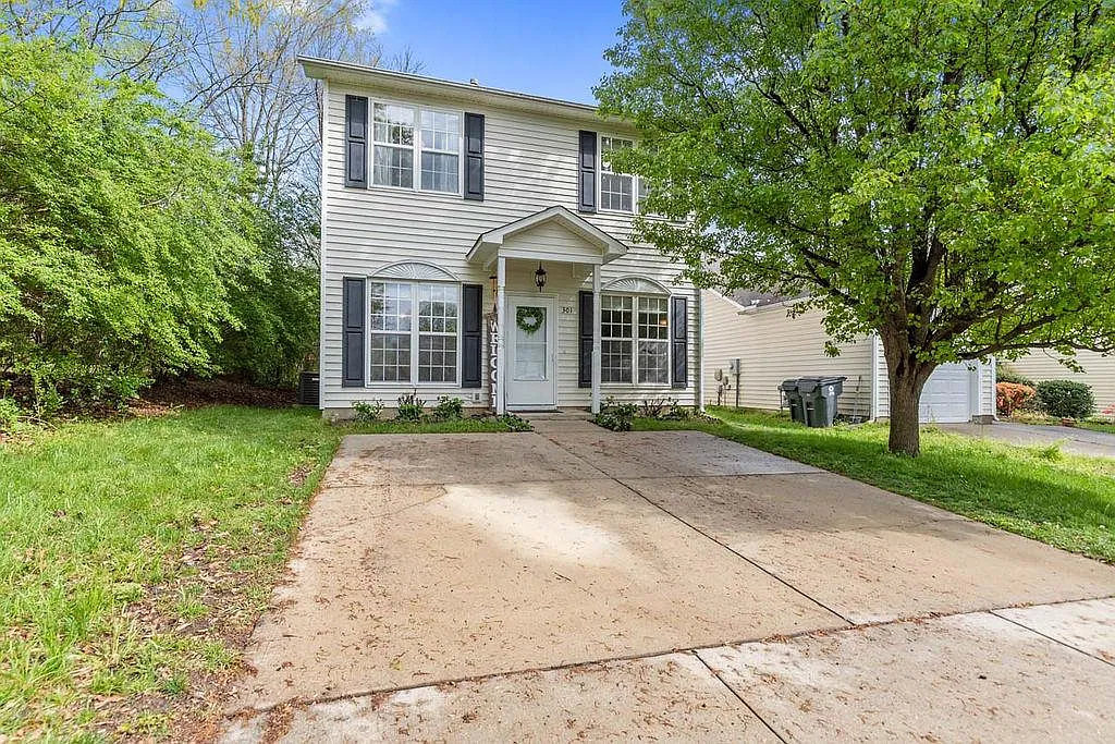 3 bed, 2.5 bath, 1486 sqft, $2,150 — Photo 1