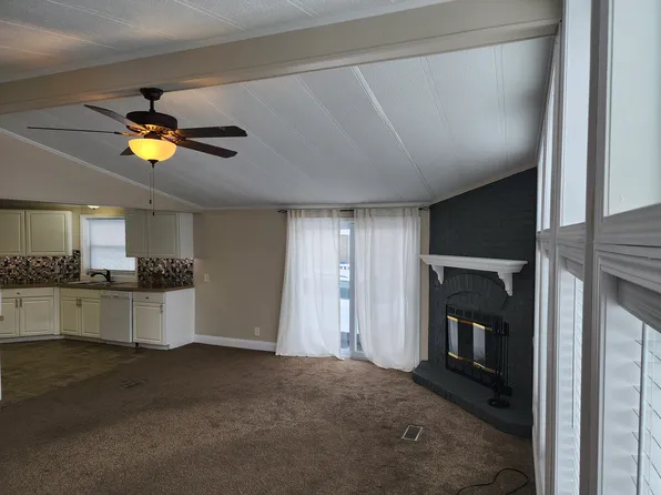 14188 Dunstable Dr #209, Utica, MI 48315