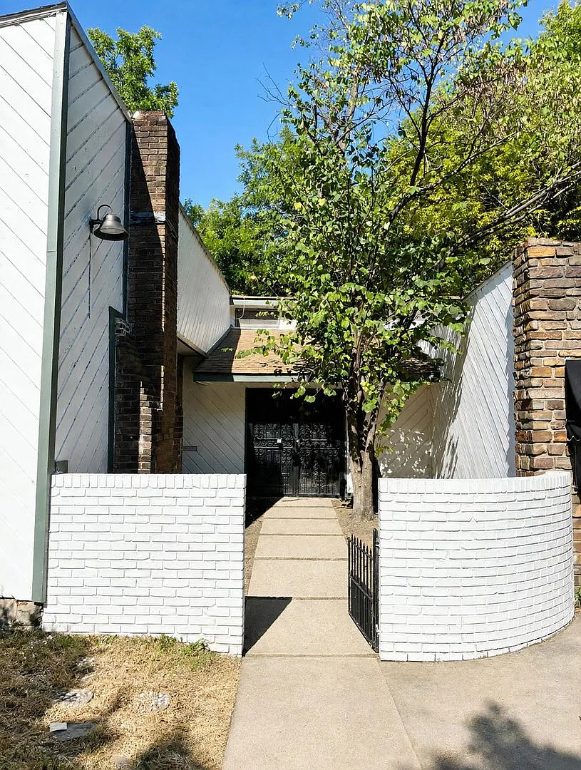 Spacious 4BR House in Tulsa — Photo 3
