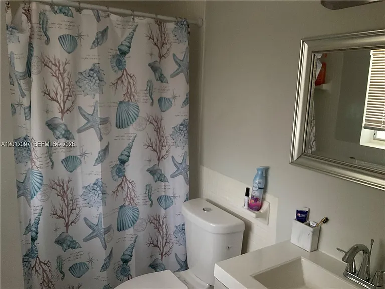 510 SE 9th St #5 — Photo 9
