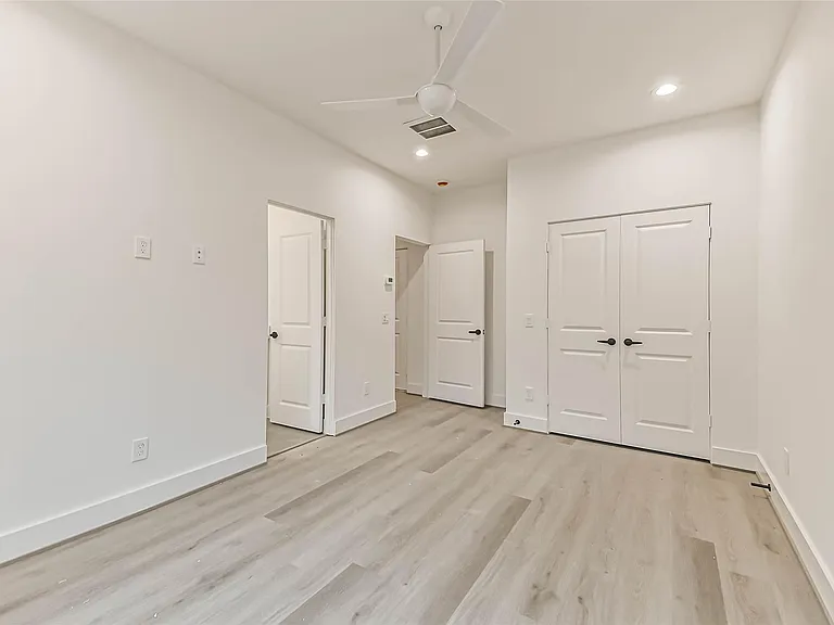 7709 Earl Rudder Way — Photo 17