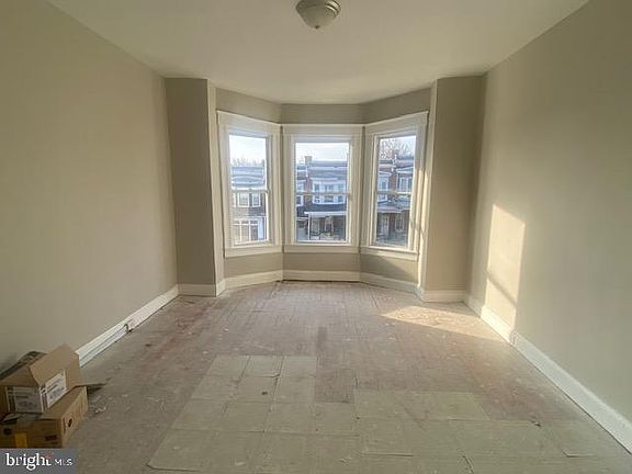 5th image of 2730 Riggs Ave