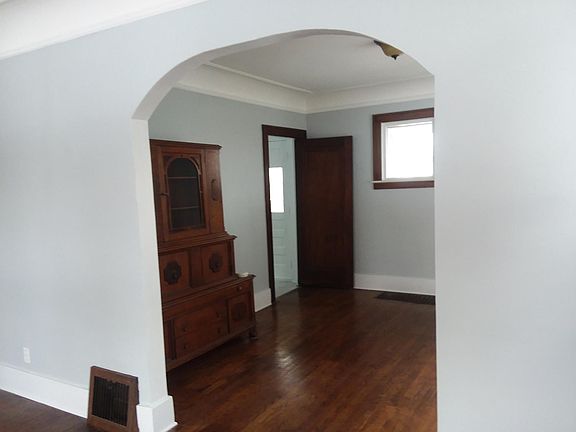 Looking into Diningroom