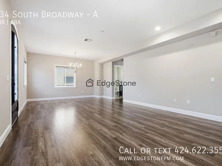 134 S Broadway #A — Photo 3
