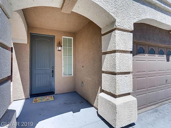 3rd image of 8449 Golden Amber St