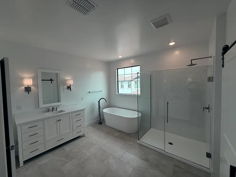 2390 W Los Arboles Pl — Photo 29