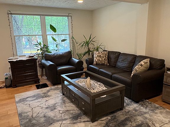 2nd image of 2115 Preston Square Ct
