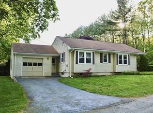 11 Tatnuck Gdns, Worcester, MA 01602