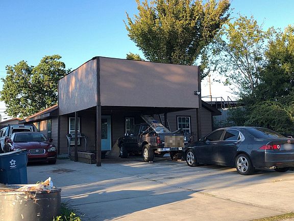 3rd image of 1105 Avenue B