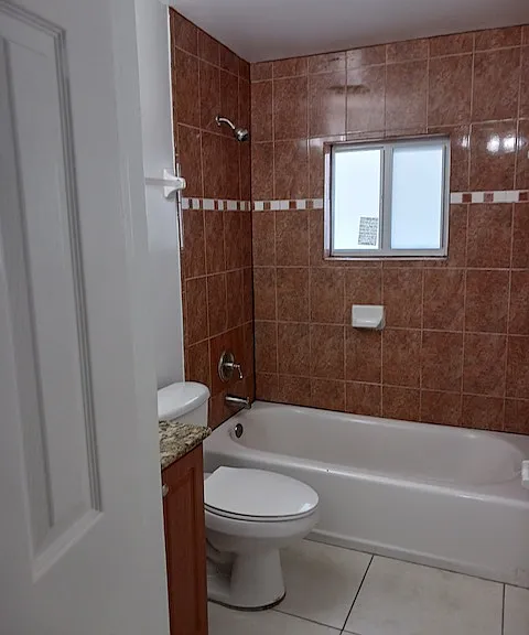 478 E 61st St #1 — Photo 6