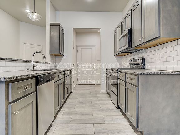 5th image of 2623 136th St