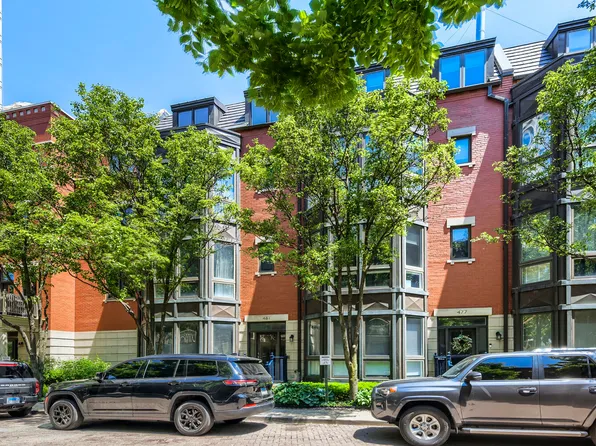 481 N Clinton St, Chicago, IL 60654