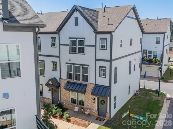 4040 Hidden Oaks Dr, Charlotte, NC 28205