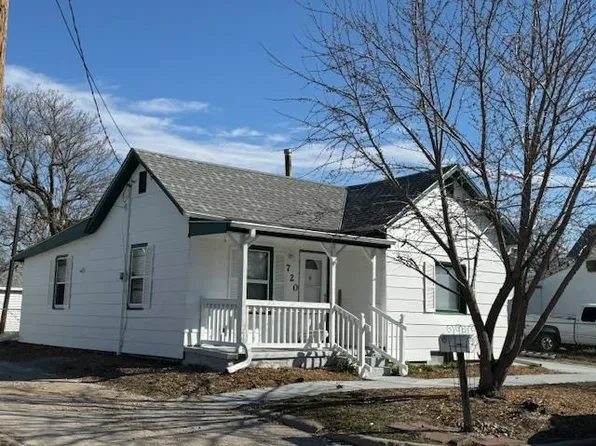 720 W D St, Hastings, NE 68901