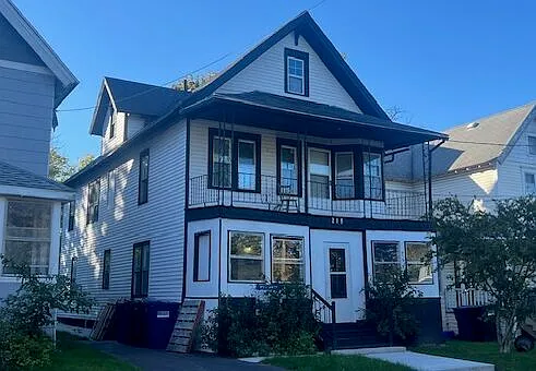 216 Bassett St — Photo 3