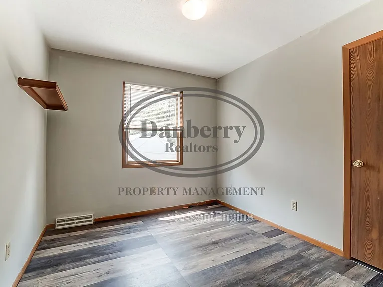 3164 Kylemore Rd — Photo 18