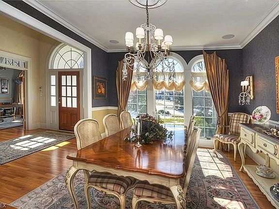 2nd image of 573 Buckhead