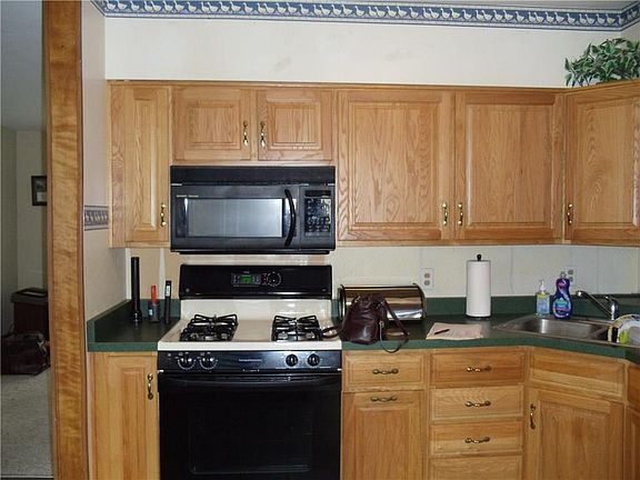 5th image of 141 Westview Dr
