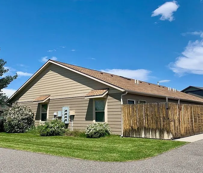 170 Talon Way #C — Photo 4